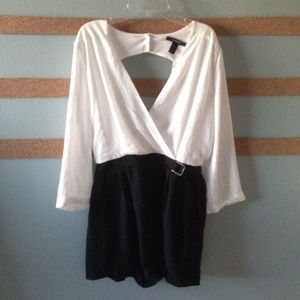 V-Neck Colorblocked Romper