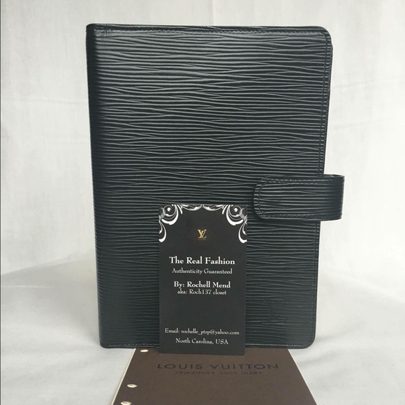 Sold-LV agenda MM black epi W silver  ring