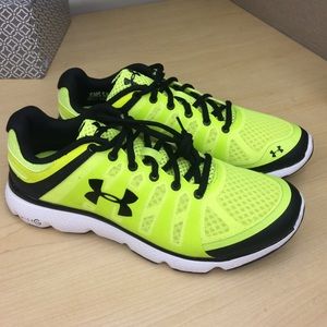 MENs under armour shoes