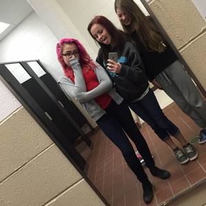 Meet your Posher, Khela