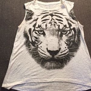 Tiger top