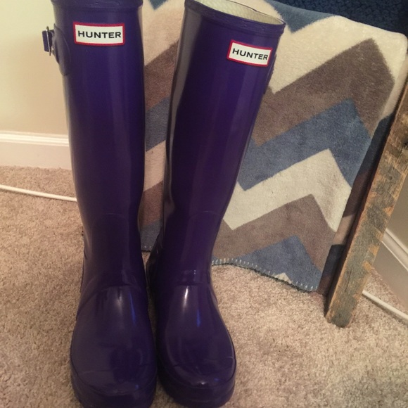 Size 7 purple hunter boots