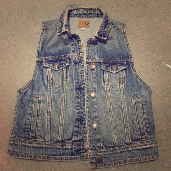 American eagle denim vest!