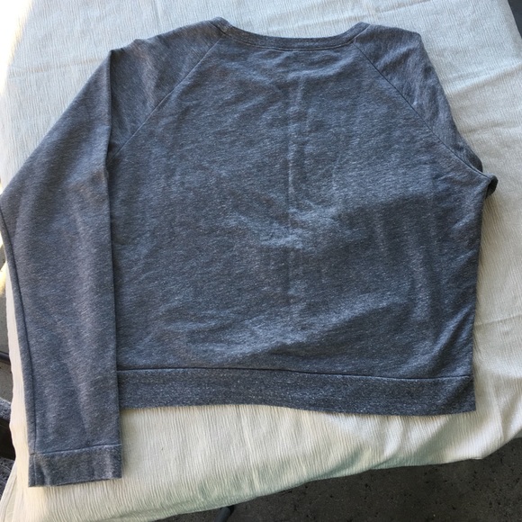 Grey sweater with Tinkerbell on front - Picture 2 of 4