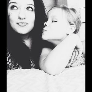 Meet your Posher, Chloe