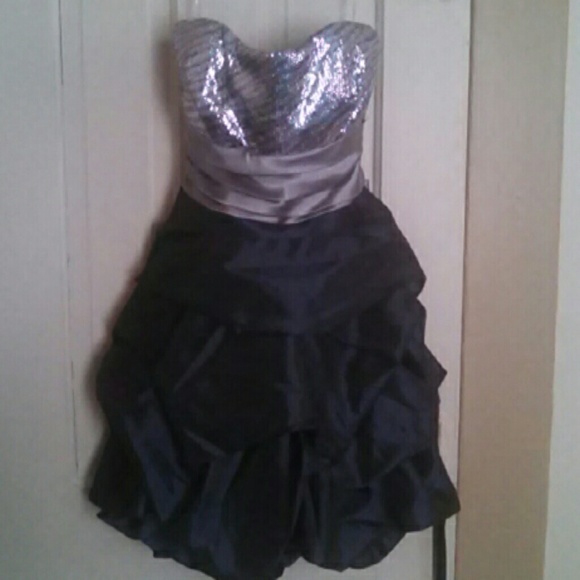 Cute above knee dress