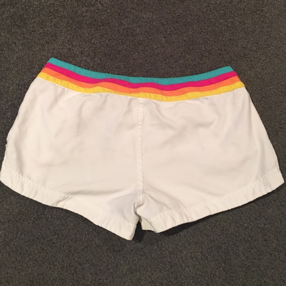 Roxy beach shorts - Picture 2 of 4
