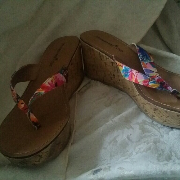 Montego bay club cork wedge thongs sandles size 9