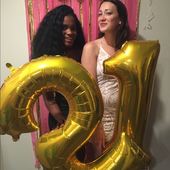 Meet your Posher, Roshelle - Picture 2 of 2