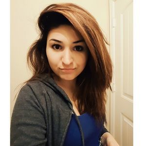 Meet your Posher, Debora