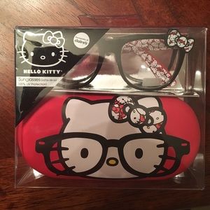 Hello Kitty glasses/case