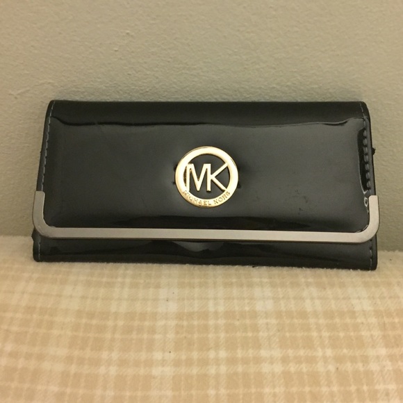 shiny black Michael Kors clutch!