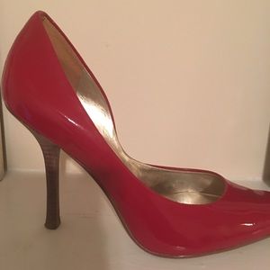 Red Patent Guess heel