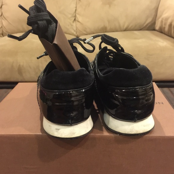 Authentic Louis Vuitton sneakers - Picture 2 of 3