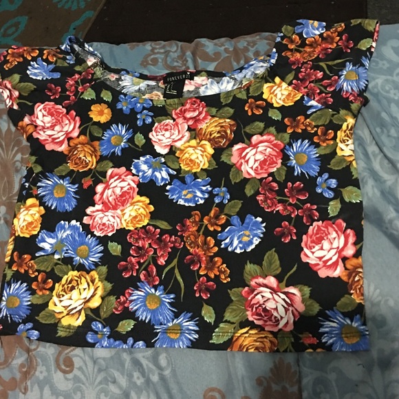 Crop Top Flower Shirt