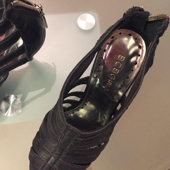 Bcbg heels - Picture 4 of 4