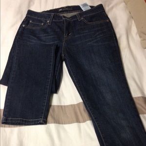 Mid rise skinny jeans