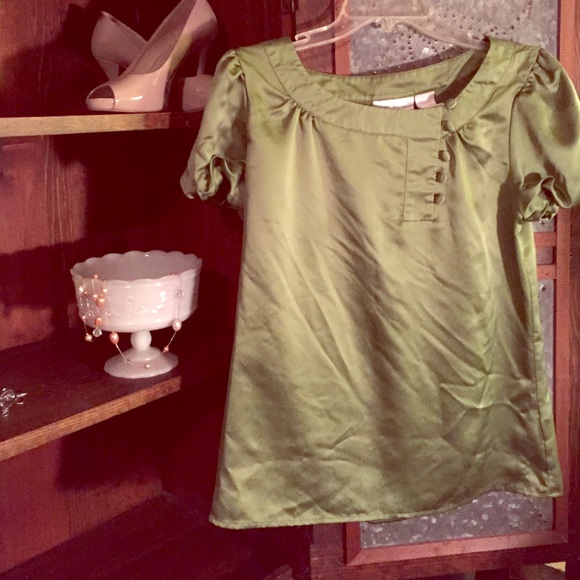 Pouffy sleeve blouse - Picture 1 of 4