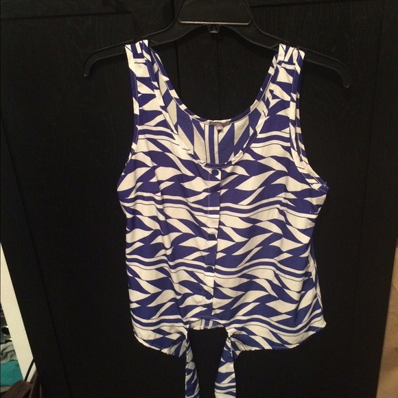 Geometric design tank