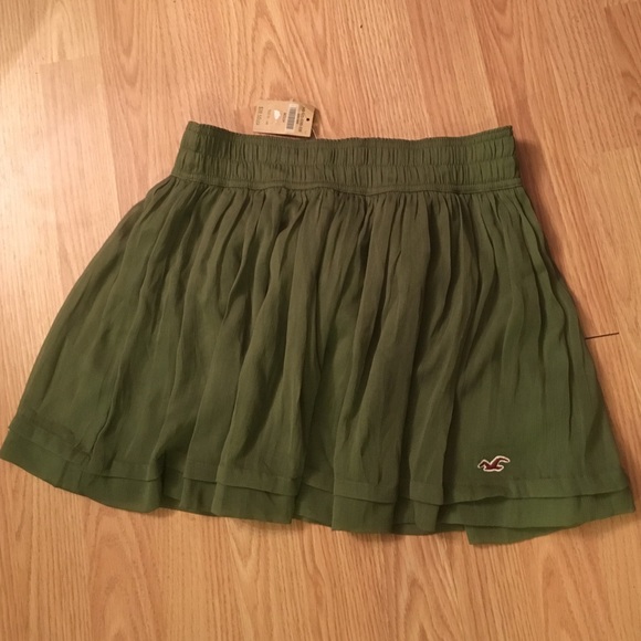 NWT Skirt, olive green.