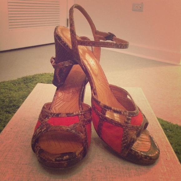 Sexy Chie Mihara sandals!