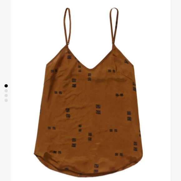 Aritzia Tops - ✨HOST PICK✨Aritzia Wilfred olive crepe Camisole