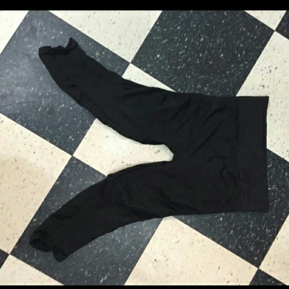 Tek Gear capris L/XL
