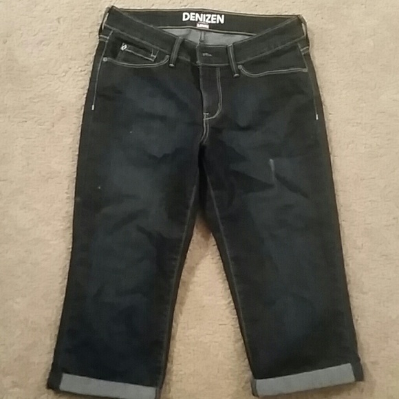 Levi's dark blue Capri jeans - Picture 1 of 1