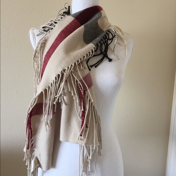 Burberry cashmere scarf