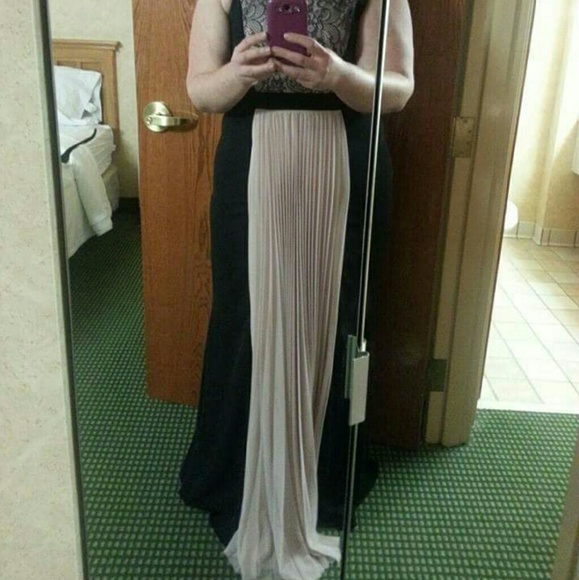 Evening Gown - Picture 4 of 4