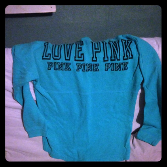 VS shirt worn once Perfect condition