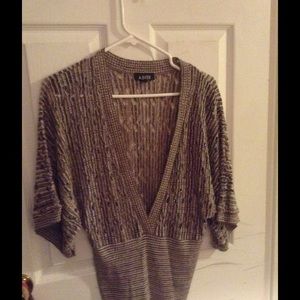 Short sleeve top