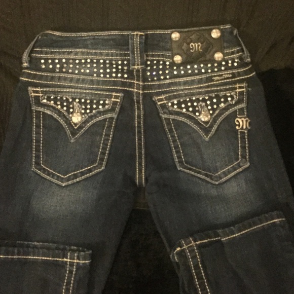 SOLD! Miss Me jeans like new - Picture 4 of 4
