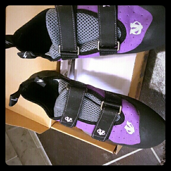Evolv electr VTR climbing shoes size 9.5