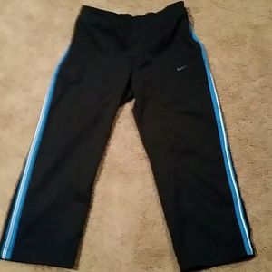 Nike cropped jogging pants
