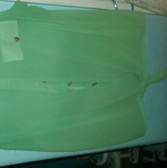 Button down blouse - Picture 3 of 3