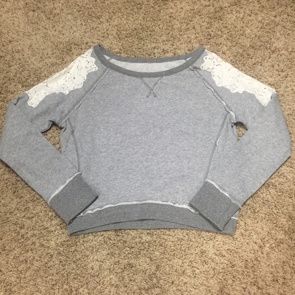Free People Sweatshirt with Lace ~ NVR WORN 😎