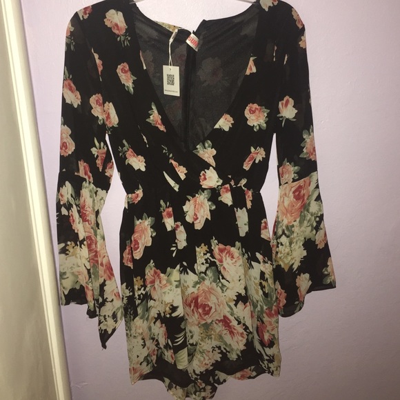 New with tags floral romper