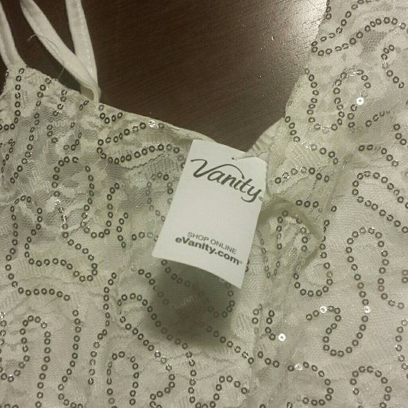 Tank - Picture 2 of 3