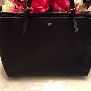 Don't buy‼️‼️Authentic Tory Burch Saffiano Large
