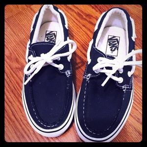Navy blue vans boat shoes