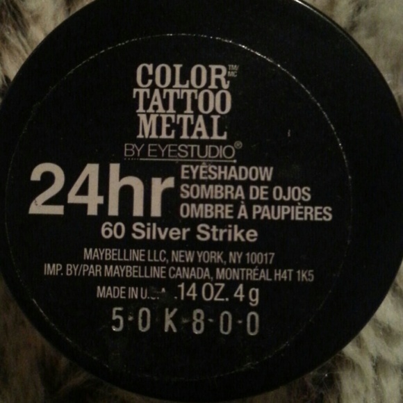 Face primer + eye shadow - Picture 3 of 3