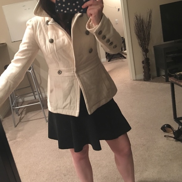 Guess coat - Picture 3 of 3