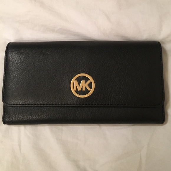 Michael Kors Trifold Leather Wallet