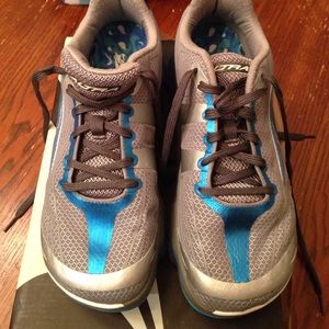 Women's ALTRA ZERO DROP  size 10