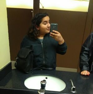 Meet your Posher, Stephanie