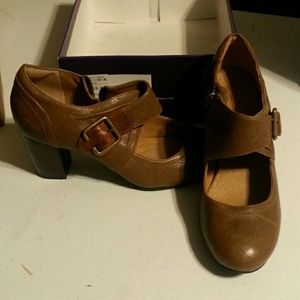 Clarks Indigo leather casual shoes