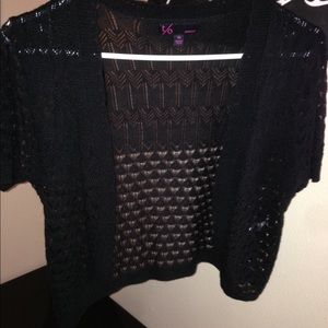 Black half cardigan