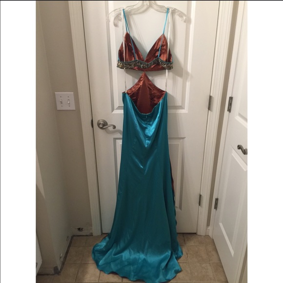 Prom Dress - Picture 2 of 2