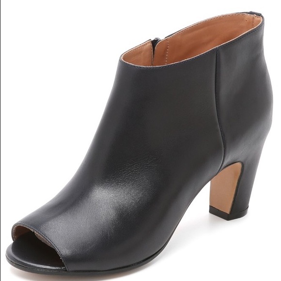 Margiela Open Toe Booties Black sz 37